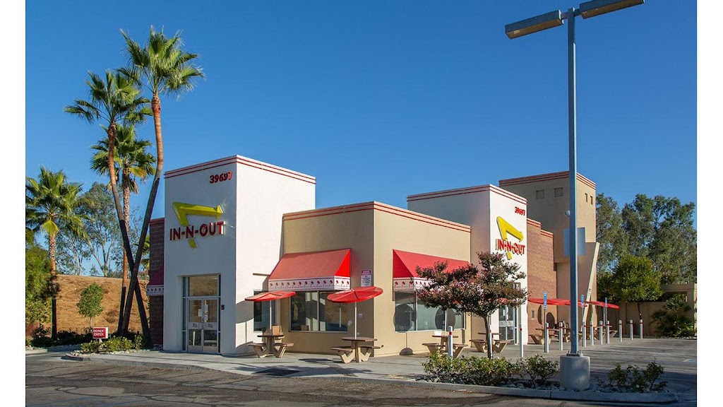 In-N-Out Burger | 39697 Avenida Acacias, Murrieta, CA 92563, USA | Phone: (800) 786-1000