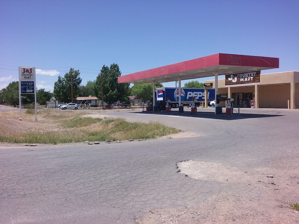 J & J Country Mart | 91 N El Cerro Loop, Los Lunas, NM 87031, USA | Phone: (505) 866-6718