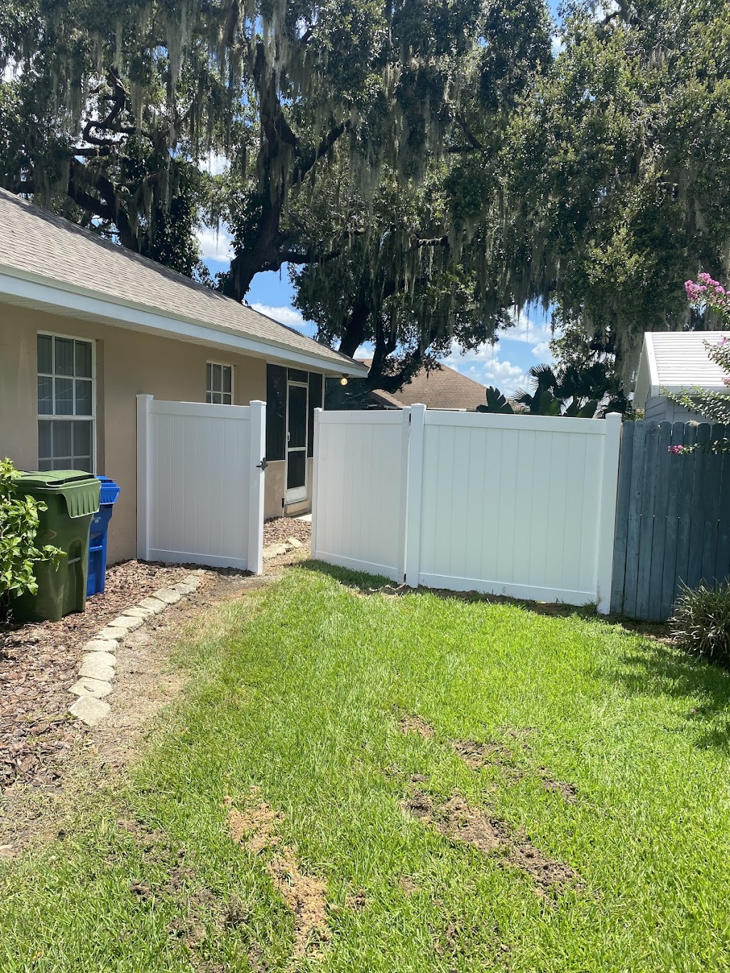 R & S Fence Company | 5942 Skokie Rd, Lake Wales, FL 33898 | Phone: (863) 439-4979