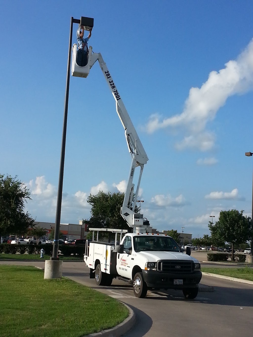 Simms Electrical Services | 404 San Remo Blvd UNIT 1B, Lakeway, TX 78734, USA | Phone: (512) 766-5399