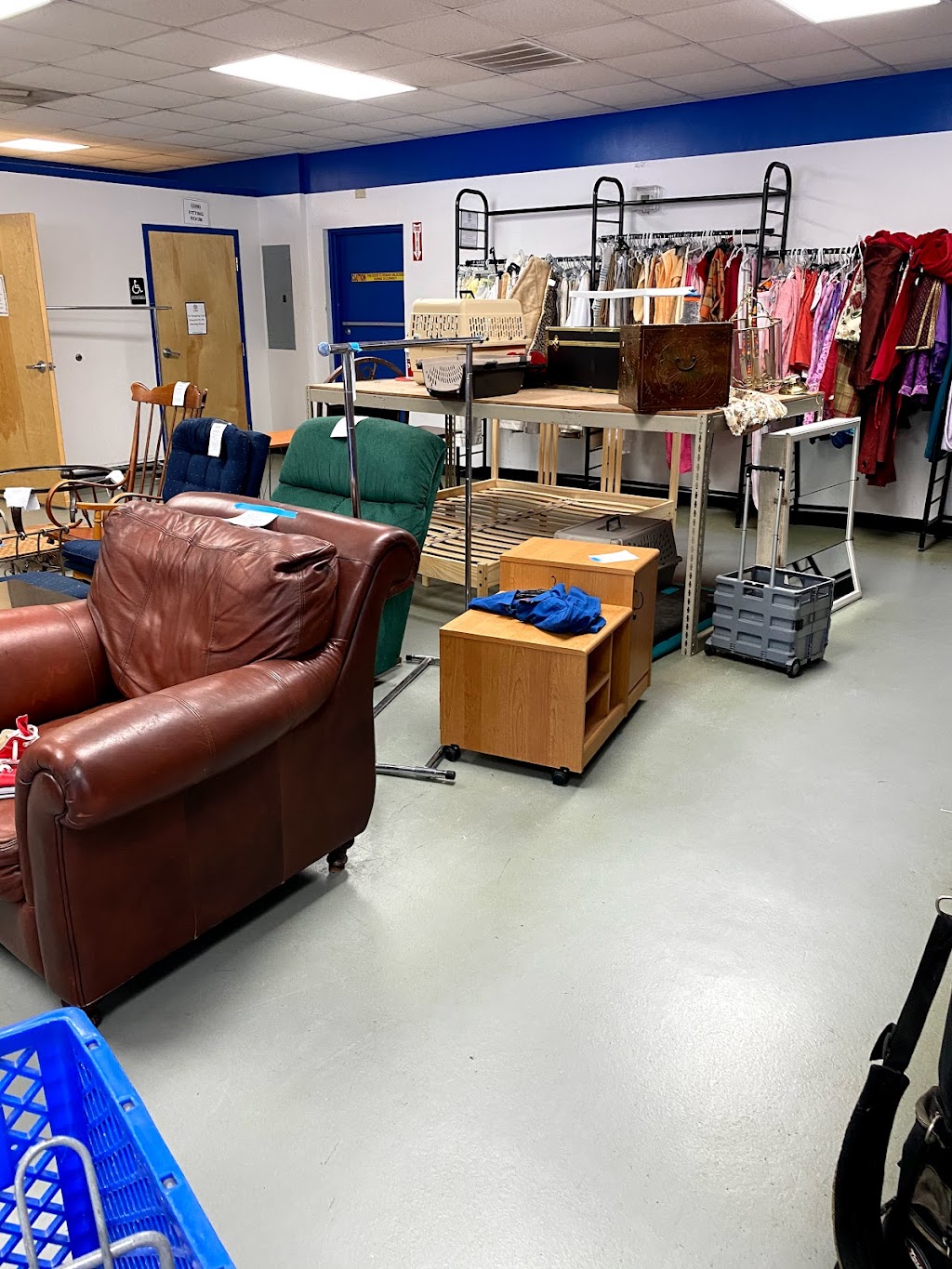 Goodwill Thrift Store - Loring Plaza | 756 Park Ave, Orange Park, FL 32073, USA | Phone: (904) 204-5818