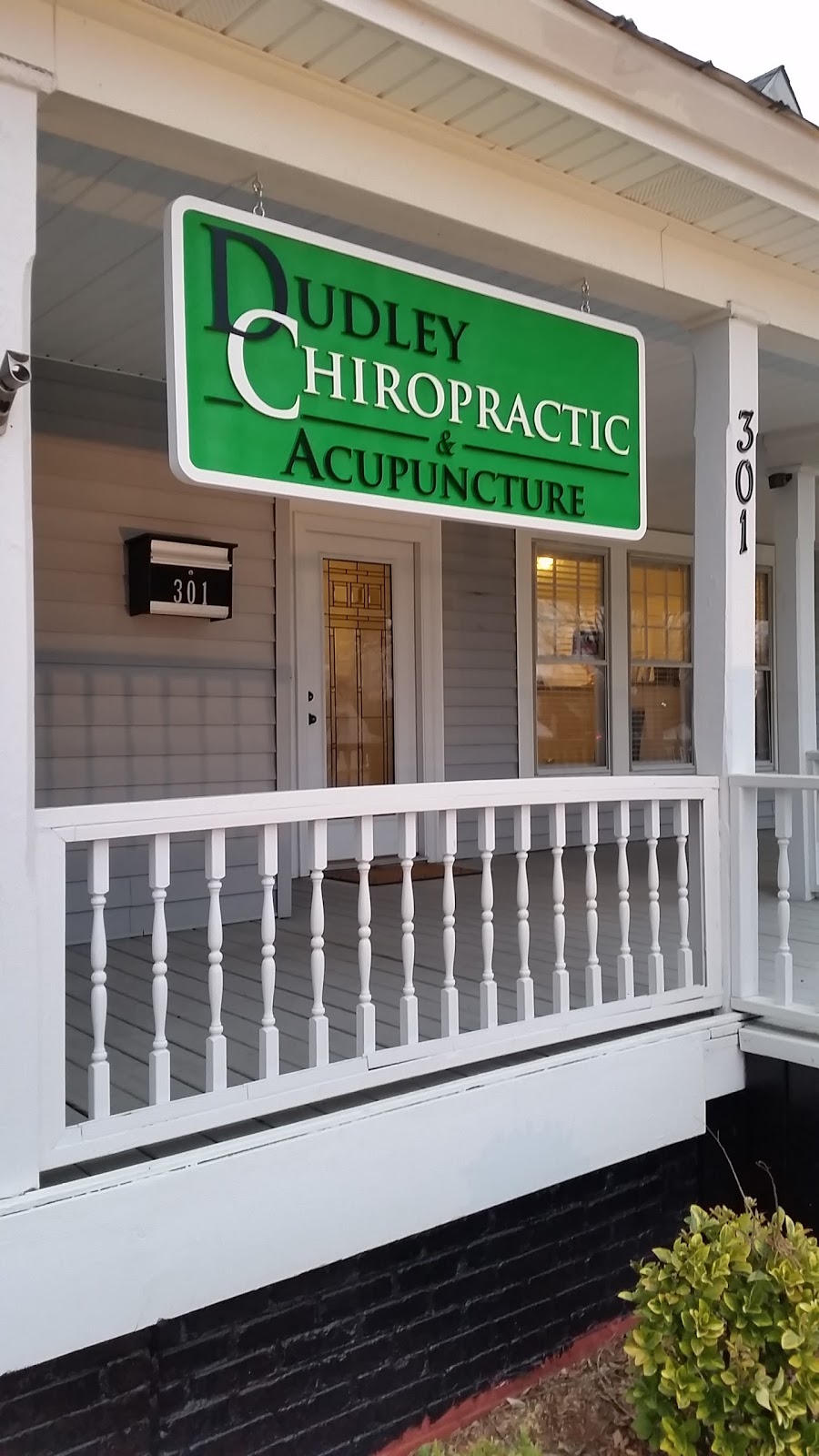 Dudley Chiropractic & Acupuncture | 301 S Broad St, Mooresville, NC 28115, USA | Phone: (704) 663-2010