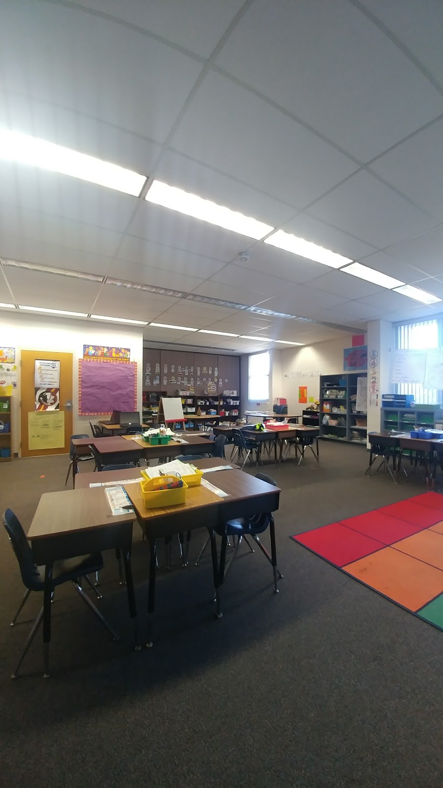 Highland Lakes Elementary School | 1230 Highlands Blvd, Palm Harbor, FL 34684, USA | Phone: (727) 724-1429