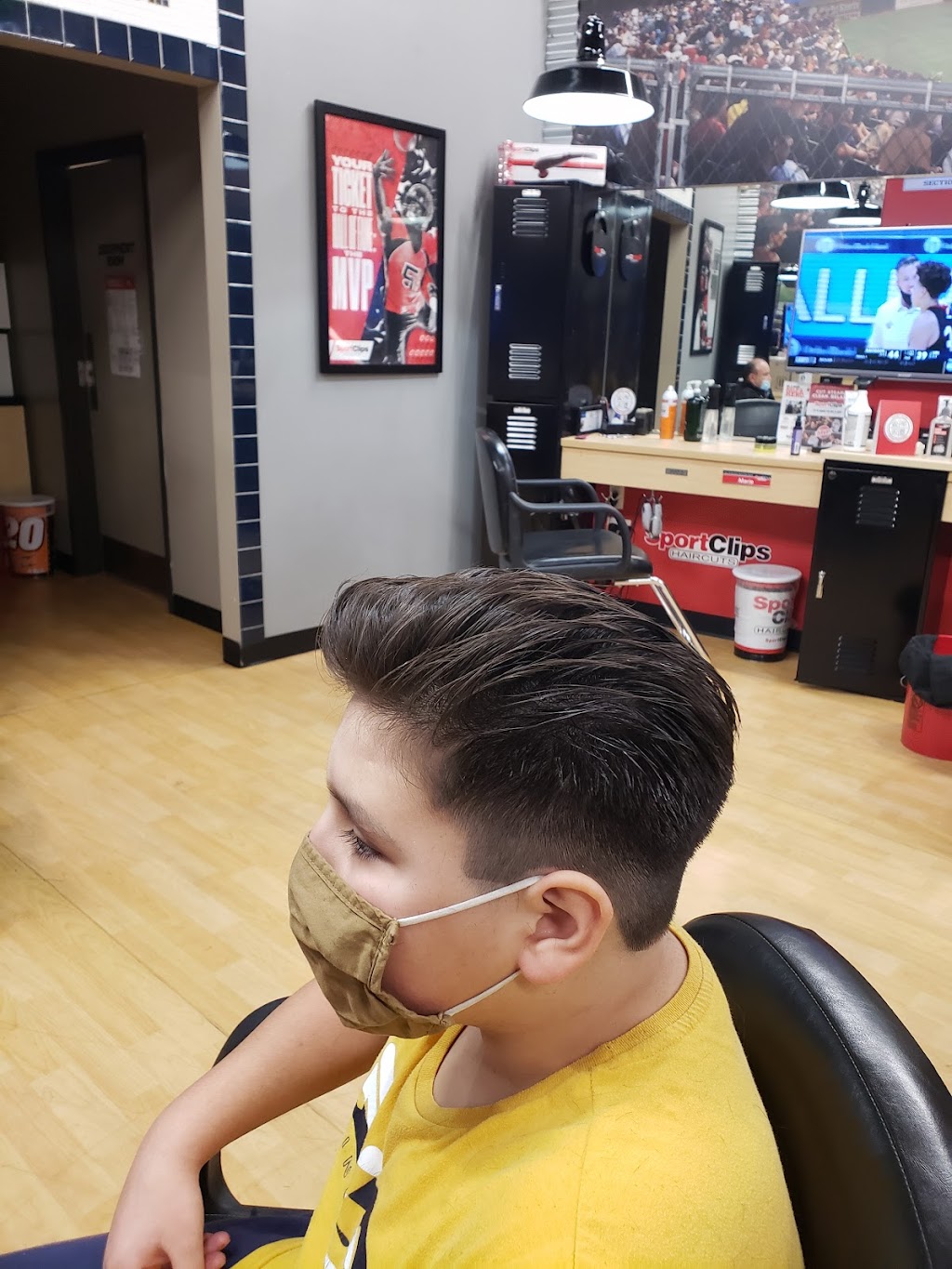 Sport Clips Haircuts of Henderson - Diamond Summit | 9905 S Eastern Ave #130, Henderson, NV 89074 | Phone: (702) 837-1700