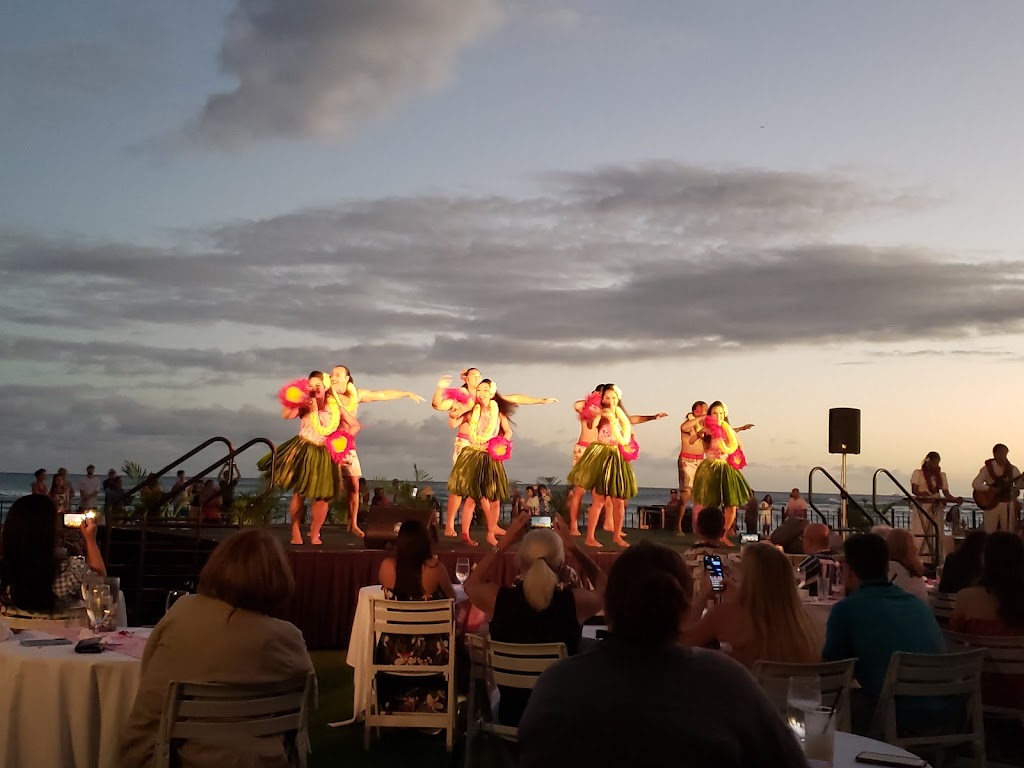 Ahaaina Luau | 2259 Kalākaua Ave, Honolulu, HI 96815, USA | Phone: (808) 921-4600