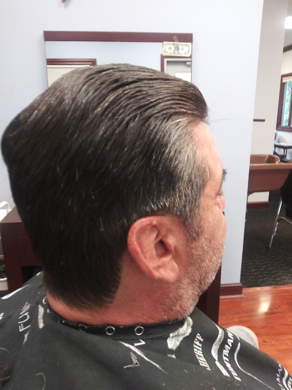 Charles Rosati Haircutting | 52 NJ-33, Trenton, NJ 08619, USA | Phone: (609) 584-0400