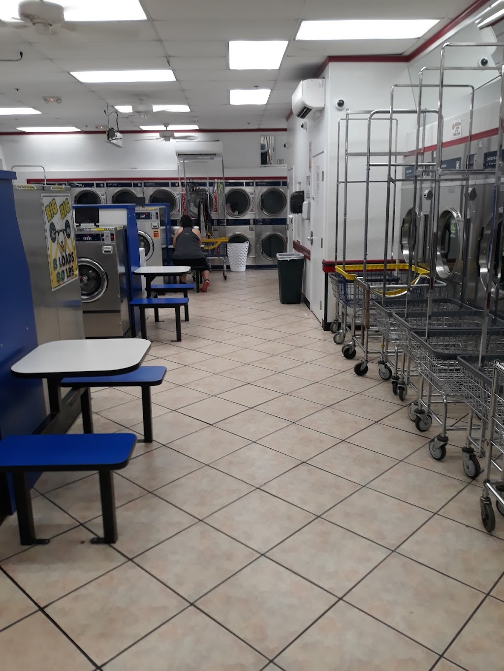 COIN Less LAUNDRY | 6750 W Olive Ave, Peoria, AZ 85345, USA | Phone: (866) 310-1313