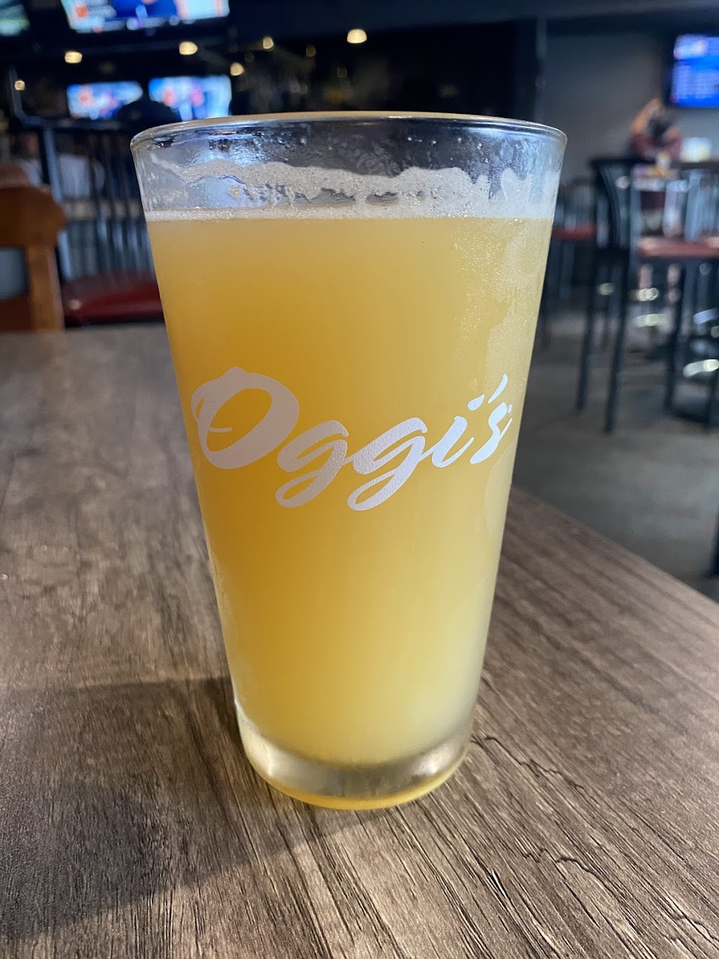 Oggis Sports | Brewhouse | Pizza | 305 Encinitas Blvd, Encinitas, CA 92024, USA | Phone: (760) 944-8170