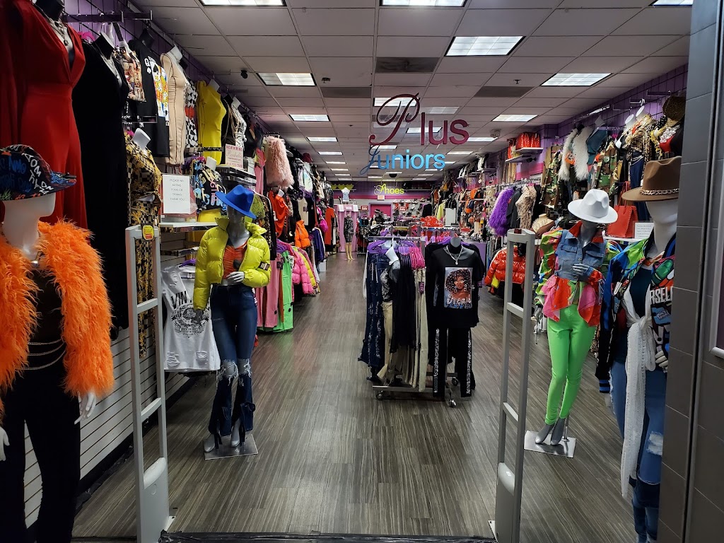 Rochelles Fashions Boutique | 5300 S 76th St, Greendale, WI 53129, USA | Phone: (414) 323-7550