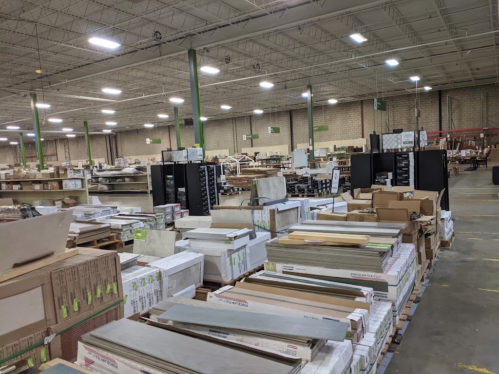 MN Home Outlet | 2300 Highway 13 West, Burnsville, MN 55337, USA | Phone: (952) 279-1587