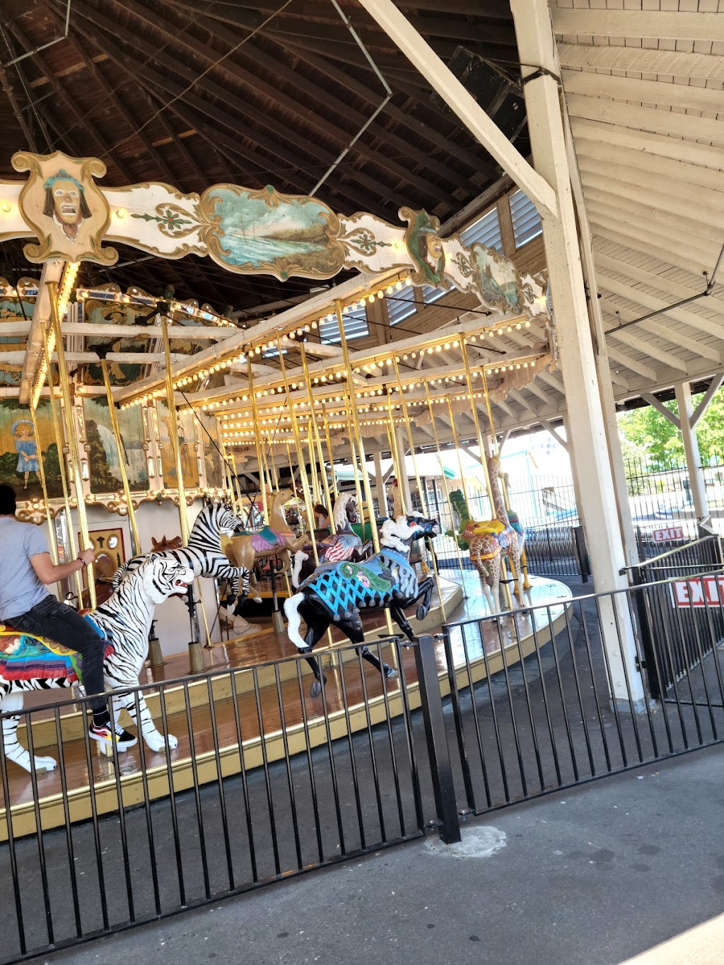 Oaks Amusement Park | 7805 SE Oaks Park Way, Portland, OR 97202, USA | Phone: (503) 233-5777