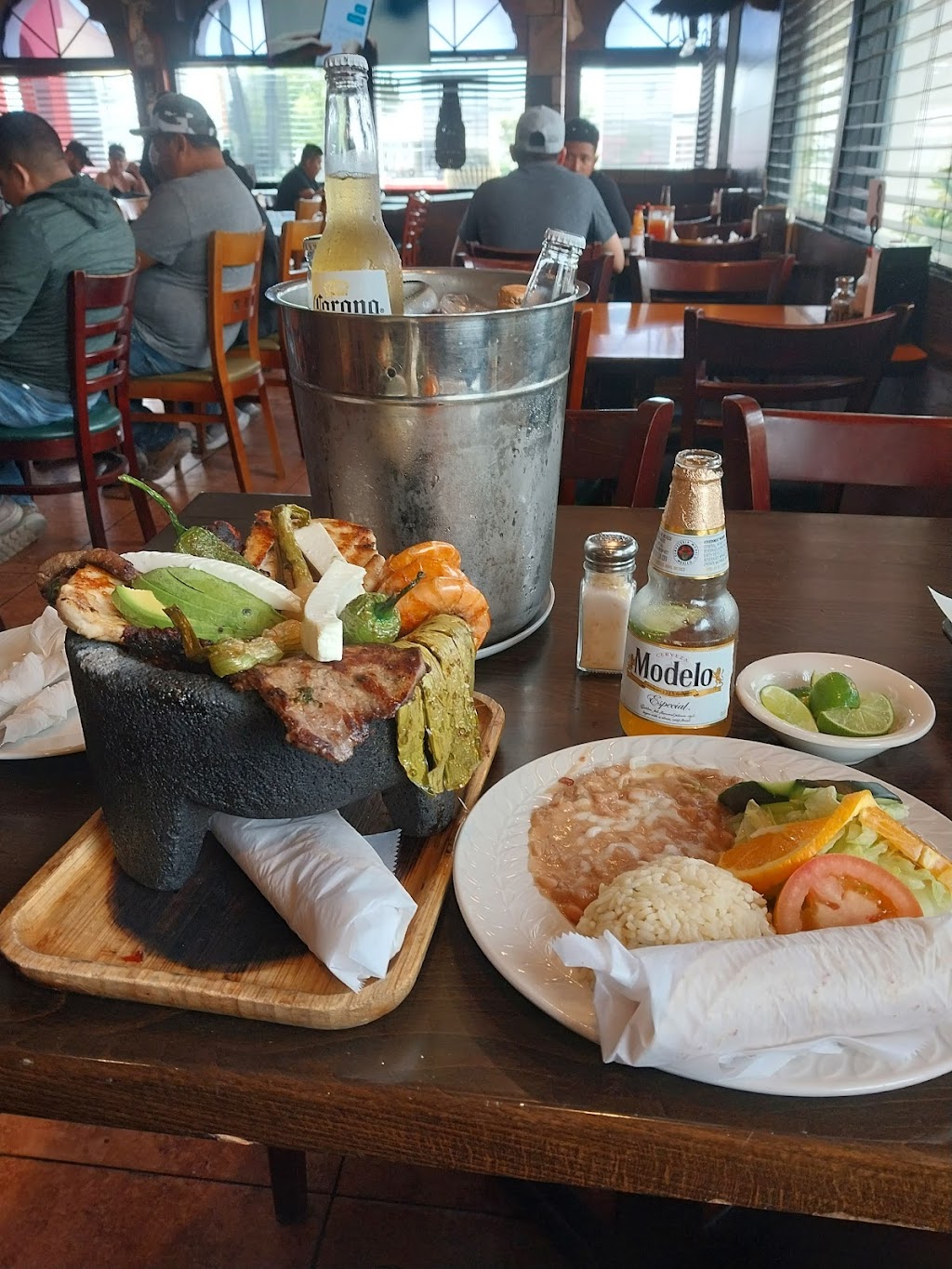 MALTA Mexican Seafood | 13640 Goldenwest St, Westminster, CA 92683, USA | Phone: (714) 898-8739