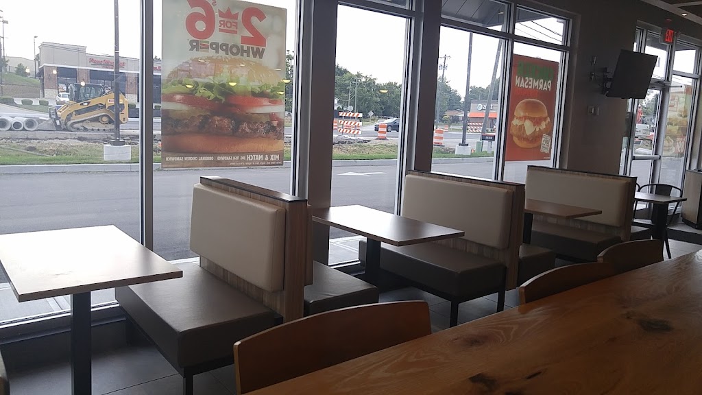 Burger King | 3032 E 10th St, Jeffersonville, IN 47130, USA | Phone: (812) 920-0457