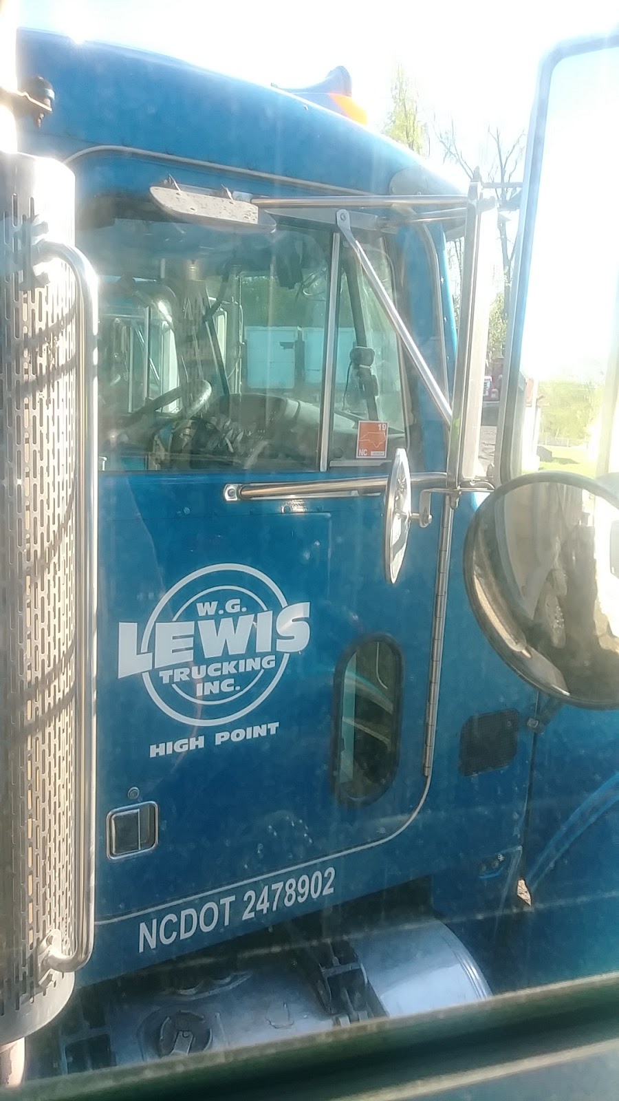 W. G. Lewis Trucking, Inc. | 1437 Old Thomasville Rd, High Point, NC 27260, USA | Phone: (336) 880-8463