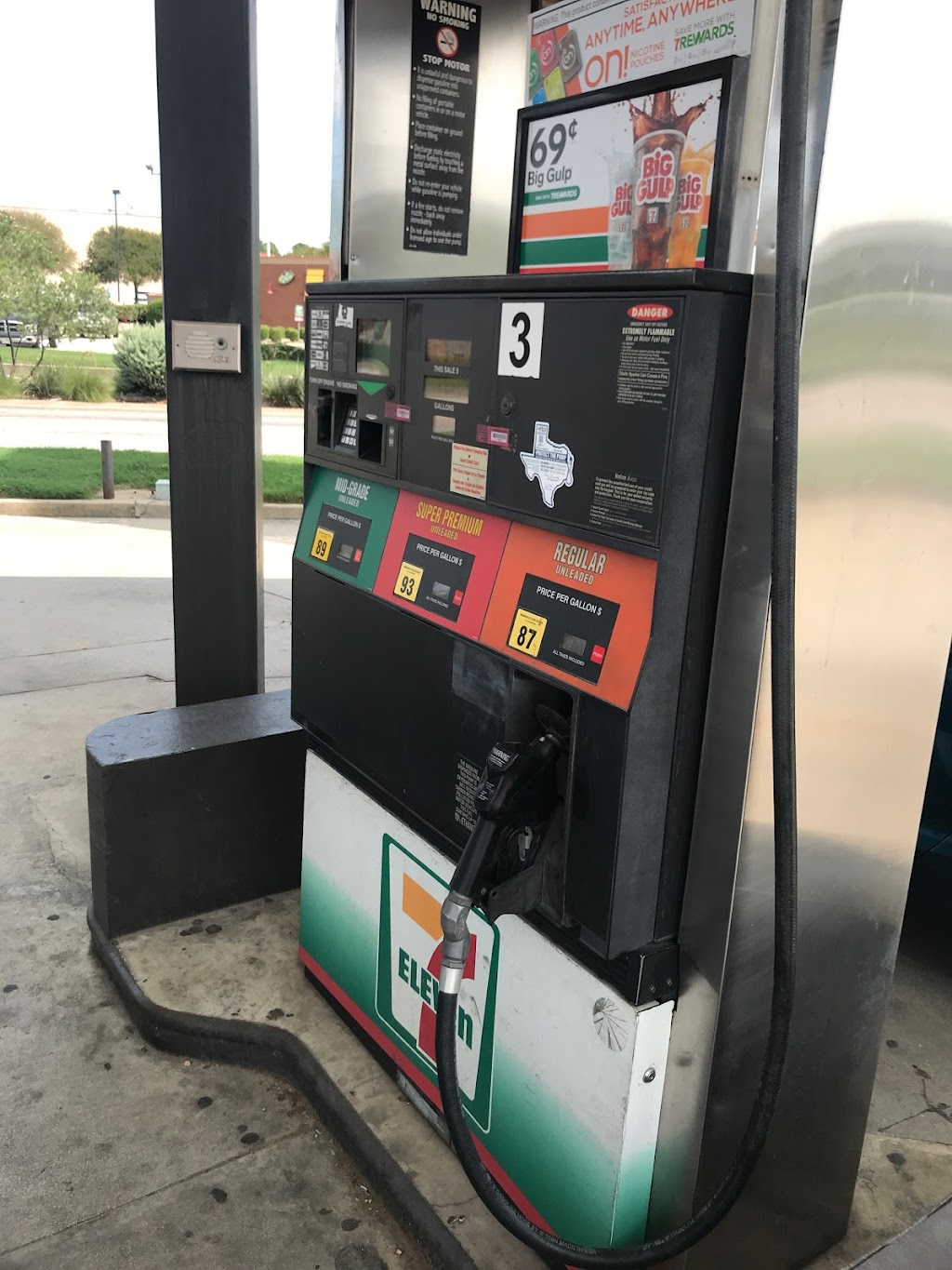 7-Eleven | 1610 Teasley Ln, Denton, TX 76205, USA | Phone: (940) 382-4302