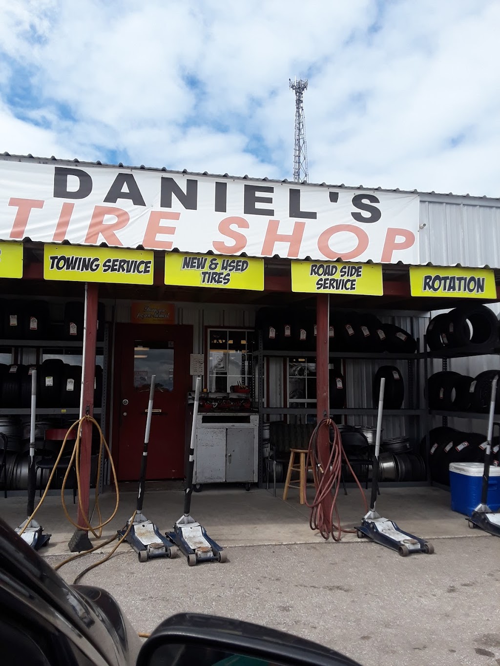 Daniels Tire Shop | 15300 Voelker Ln, Manor, TX 78653, USA | Phone: (512) 382-4576