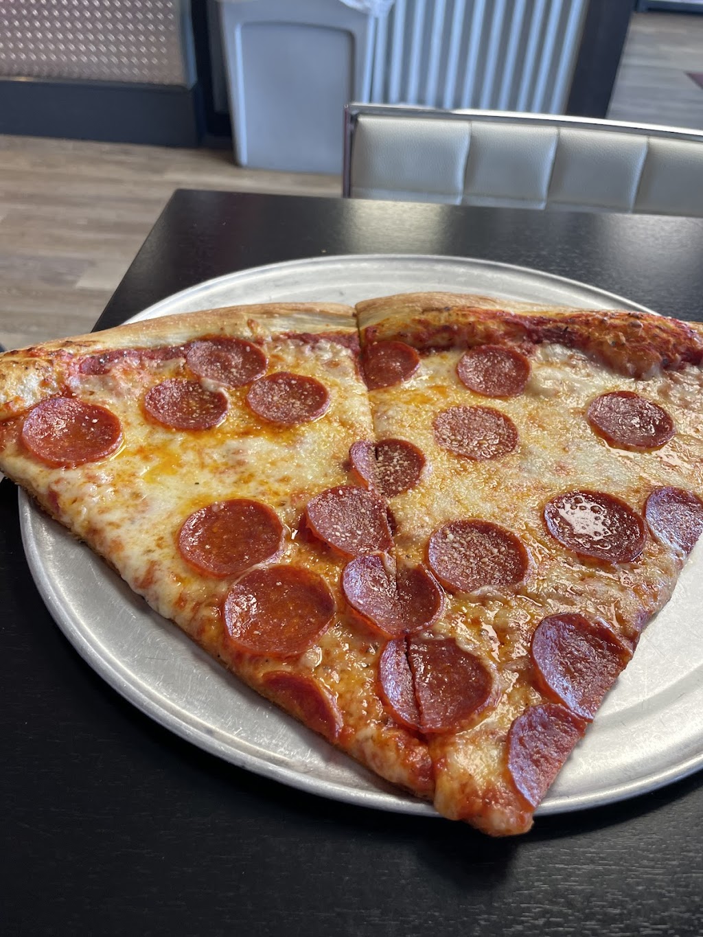 Jersey Giant Pizza | 13908 State Hwy 71, Bee Cave, TX 78738, USA | Phone: (512) 263-3535