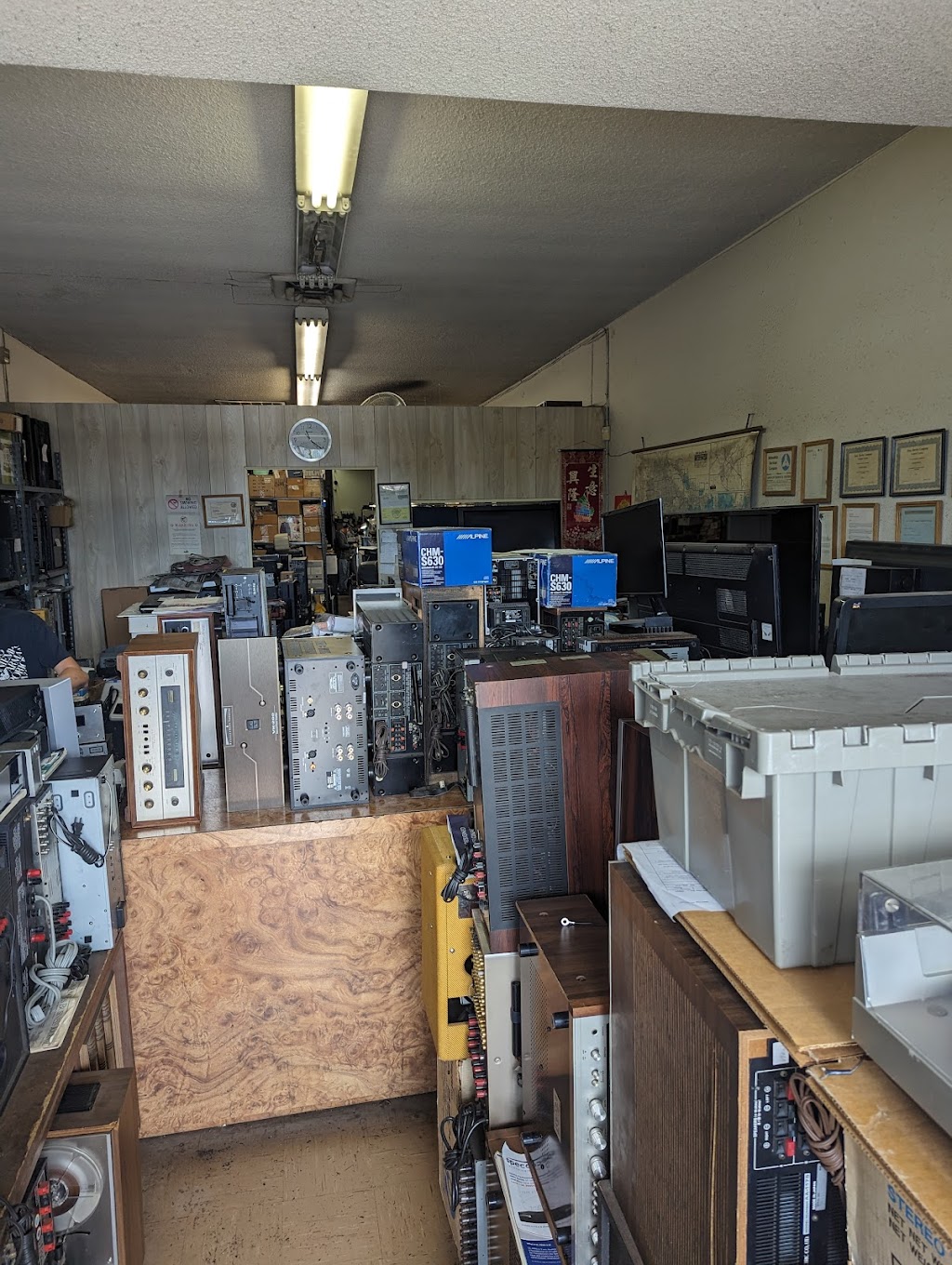 Alpha Electronics Inc. | 10943 Alondra Blvd, Norwalk, CA 90650, USA | Phone: (562) 863-4712