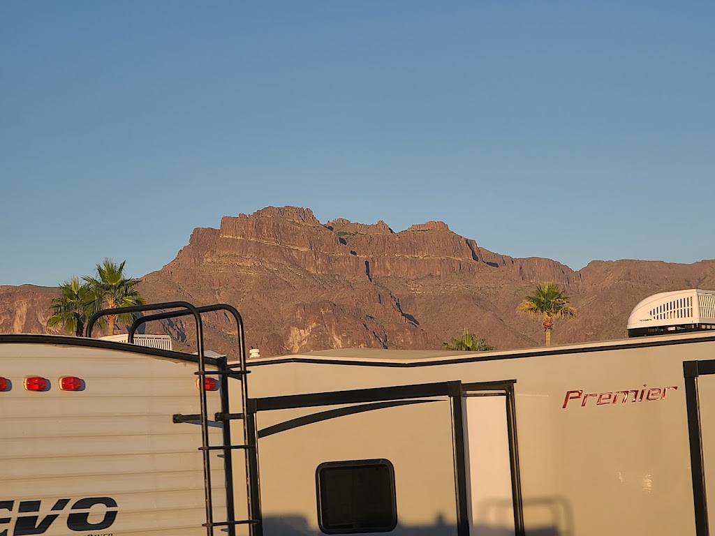 Campground USA | 2851 S Tomahawk Rd, Apache Junction, AZ 85119, USA | Phone: (480) 877-8880