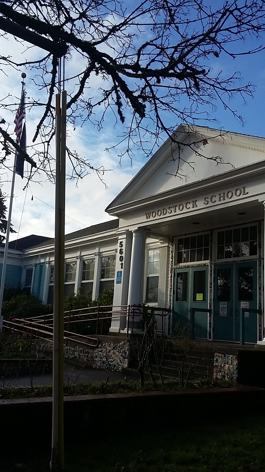 Woodstock Elementary School | 5601 SE 50th Ave, Portland, OR 97206, USA | Phone: (503) 916-6380