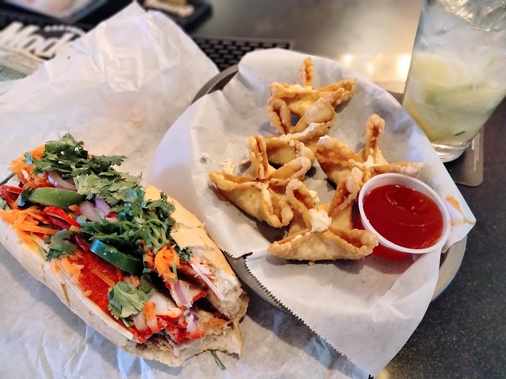 District 1 Banh Mi Restaurant and Bar. | 10013 Shoultes Rd, Marysville, WA 98270, USA | Phone: (360) 548-3538