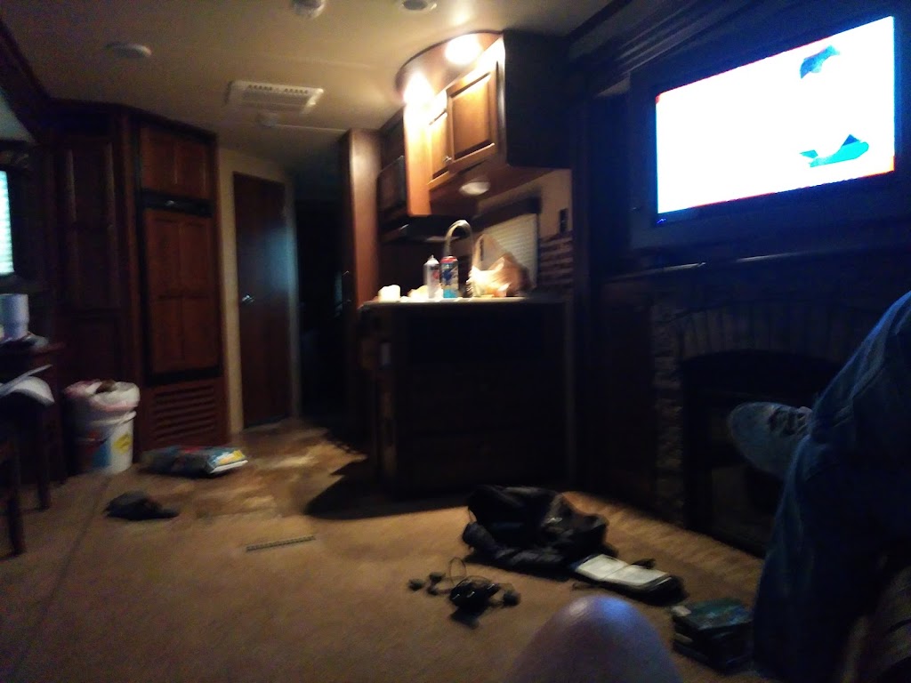 Elm Creek RV Park | 4888 FM467, Seguin, TX 78155, USA | Phone: (830) 303-3398