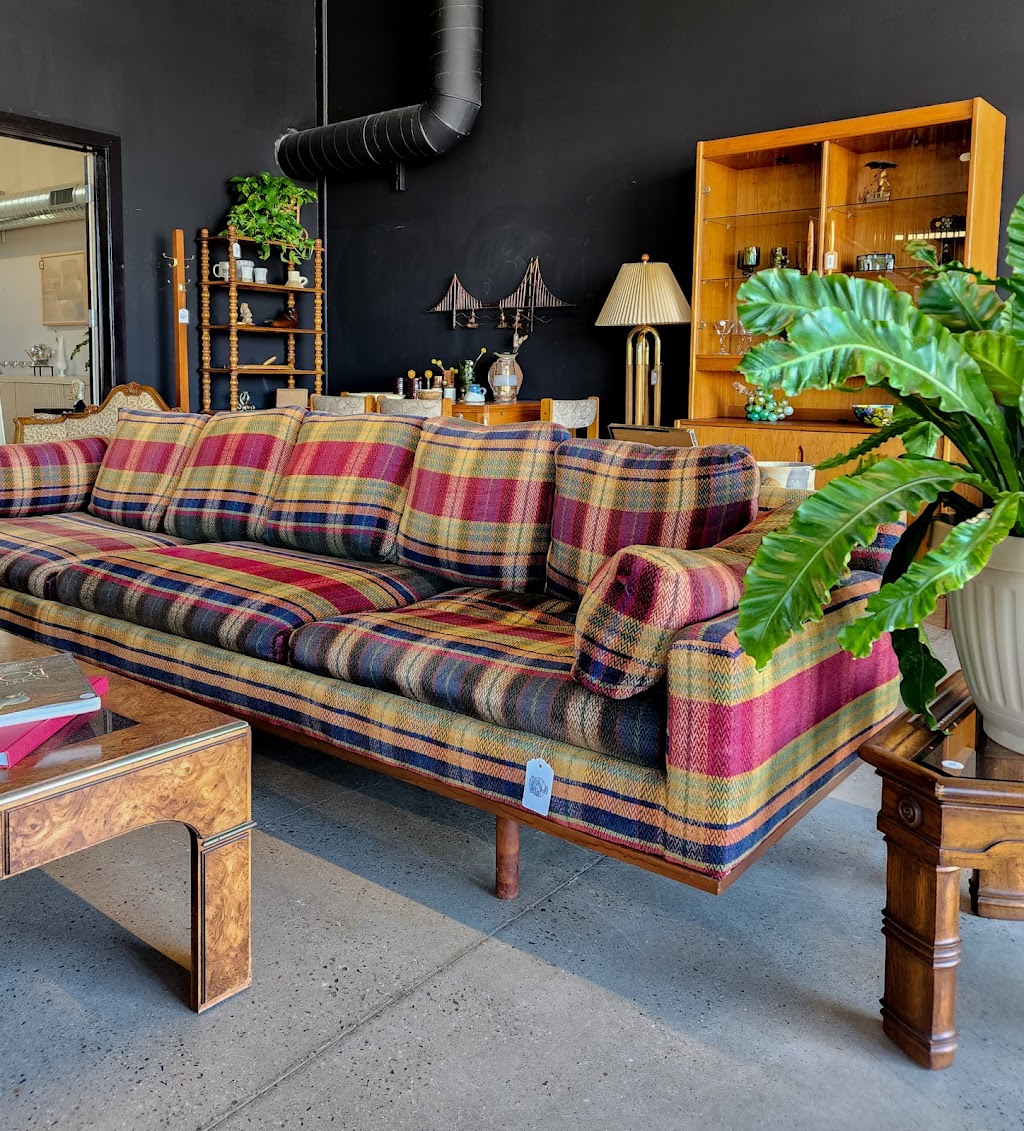 Reclaimed Mt. Goods | 11180 CA-41 Suite 101A, Madera, CA 93636, USA | Phone: (248) 909-4043