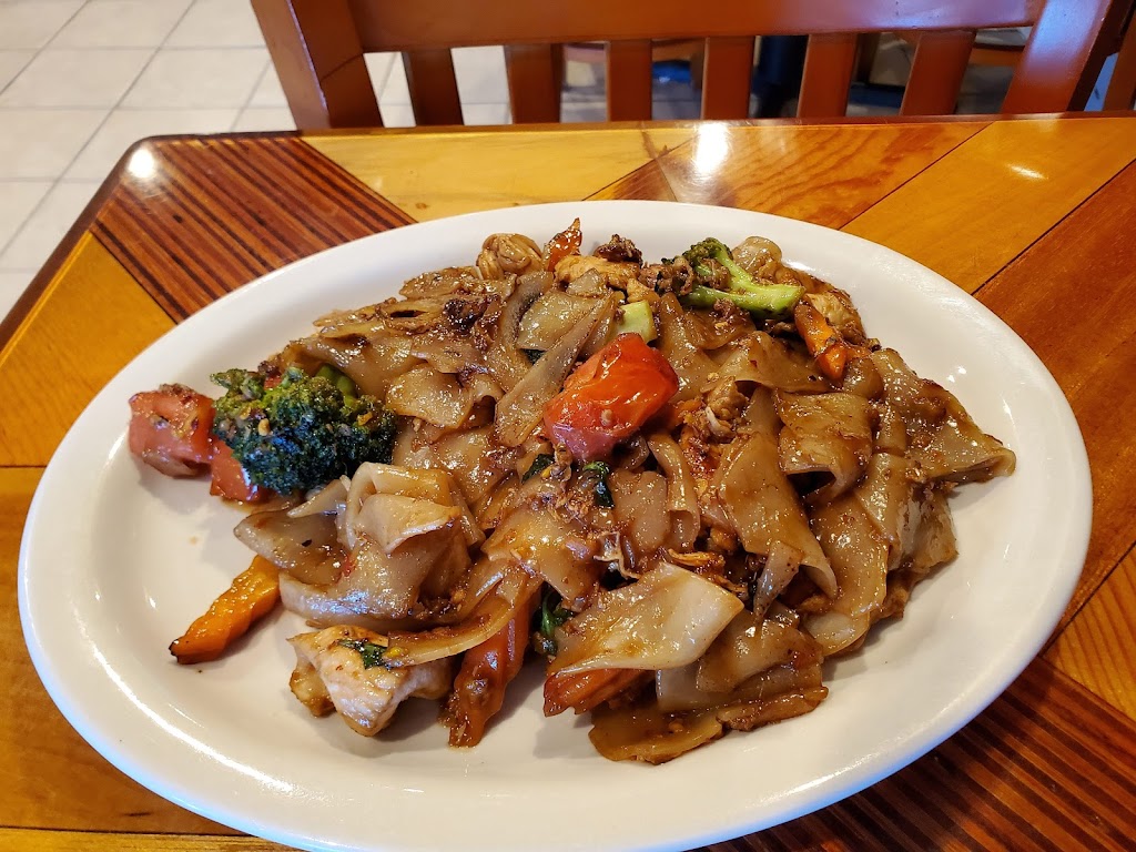 Thai Noodle Restaurant | 217 Martha St, Euless, TX 76040, USA | Phone: (817) 684-0702