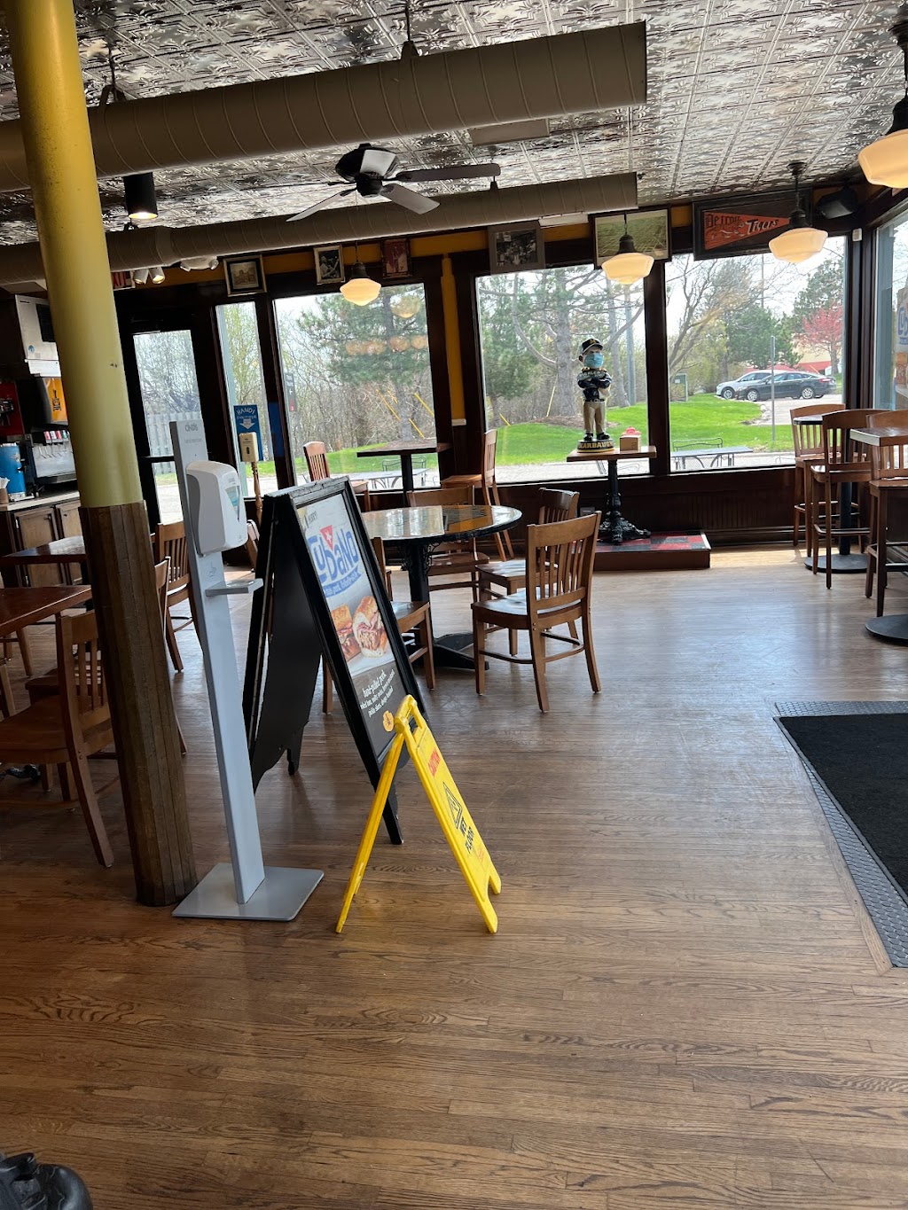 Potbelly | 3785 Washtenaw Ave, Ann Arbor, MI 48104, USA | Phone: (734) 973-6201