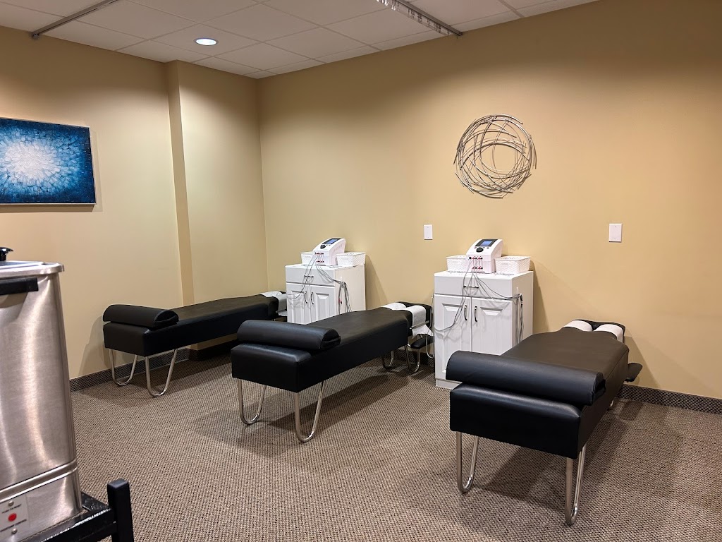 Cary Chiropractic and Massage | 930 SE Cary Pkwy STE 100, Cary, NC 27518, USA | Phone: (919) 461-8400