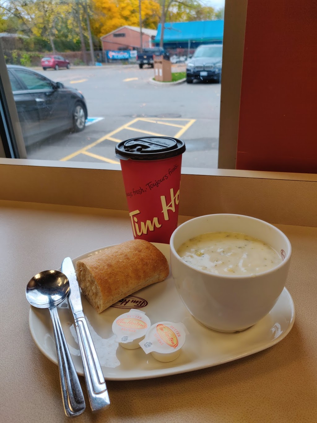 Tim Hortons | 142 Main St E, Grimsby, ON L3M 1P1, Canada | Phone: (905) 309-6097