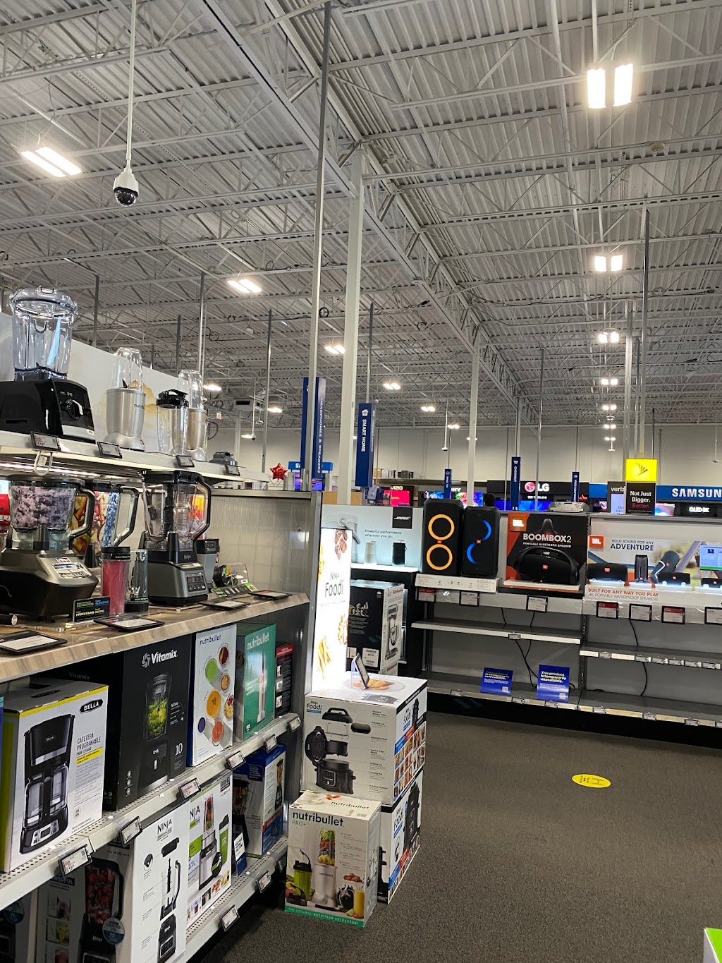 Best Buy | 6810 Charlotte Pike, Nashville, TN 37209, USA | Phone: (615) 353-1184