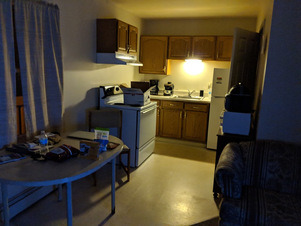 Lighthouse Motel | 1564 Van Buren St, Burt, NY 14028, USA | Phone: (716) 778-7270