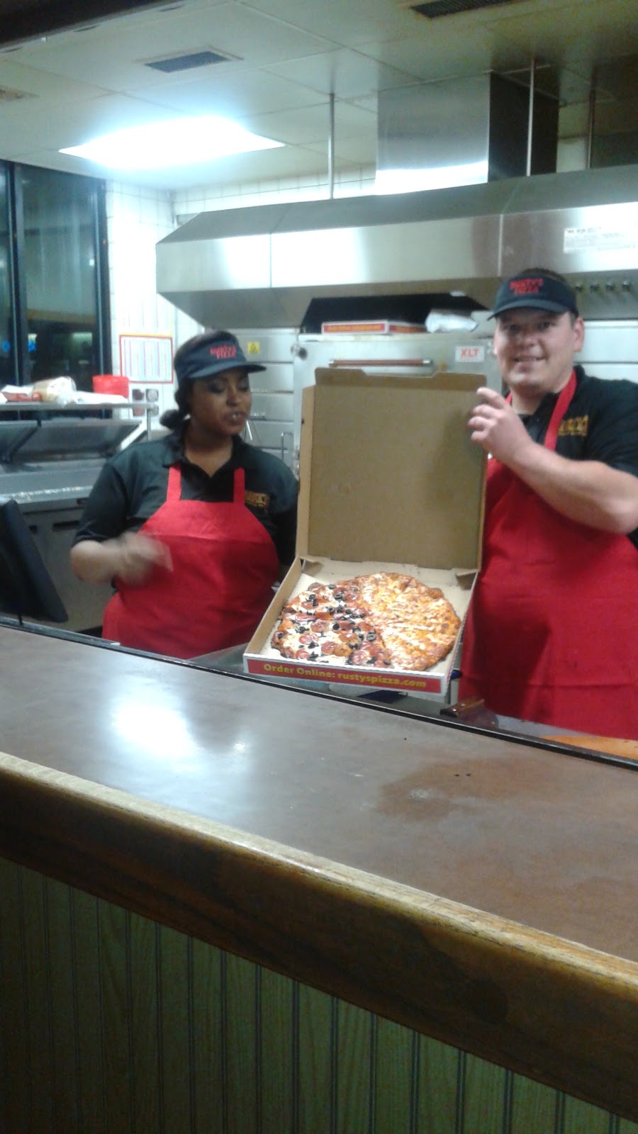 Rustys Pizza Parlor | 6675 Ming Ave, Bakersfield, CA 93309, USA | Phone: (661) 835-5555