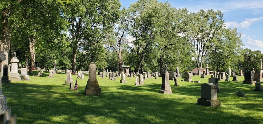 St Marys Cemetery | 39 E Main St, Fort Johnson, NY 12070, USA | Phone: (518) 842-4500