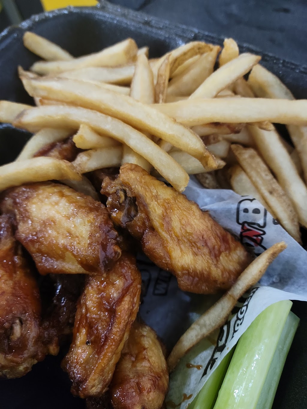 WNB Factory - Wings & Burger | 1111 Lower Fayetteville Rd #1500, Newnan, GA 30265, USA | Phone: (678) 877-6789