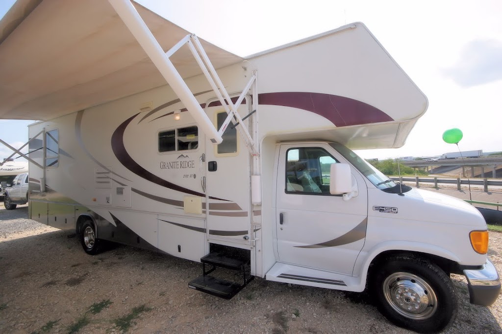 Seguin RV | 4040 I-10, Seguin, TX 78155, USA | Phone: (830) 372-0003