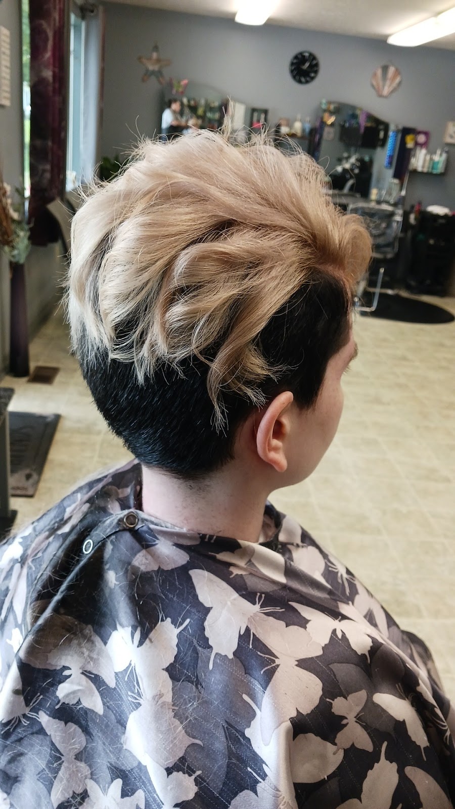 Metamorphosis Salon | 1480 Old State Rd 64 NE, New Salisbury, IN 47161, USA | Phone: (812) 347-6021