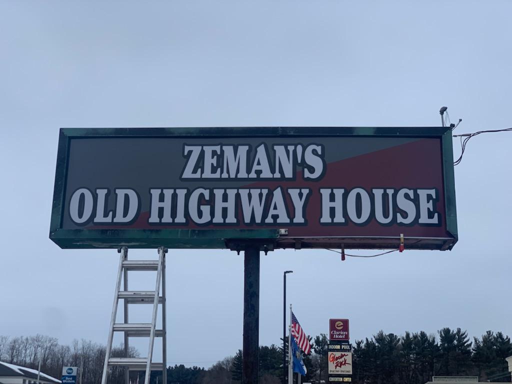 Zemans Old Highway House | 620 W Pine St, Baraboo, WI 53913, USA | Phone: (608) 448-2447
