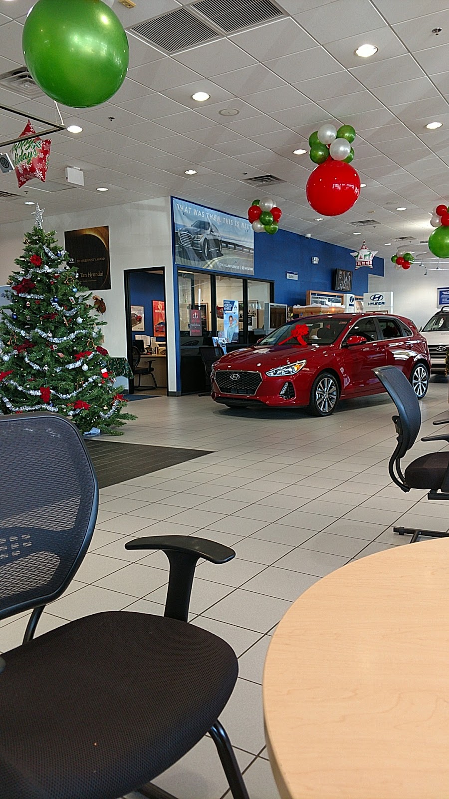 San Tan Hyundai | 3252 S Auto Way, Gilbert, AZ 85297, USA | Phone: (480) 384-8000