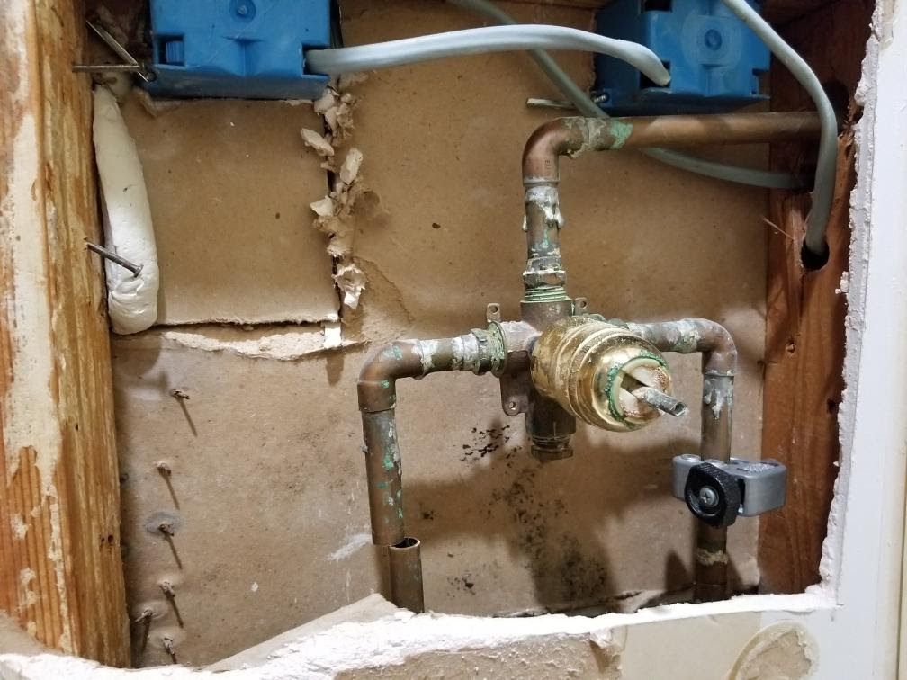 E.R. Tankless & Plumbing | 25904 N 96th Ln, Peoria, AZ 85383, USA | Phone: (480) 400-9952