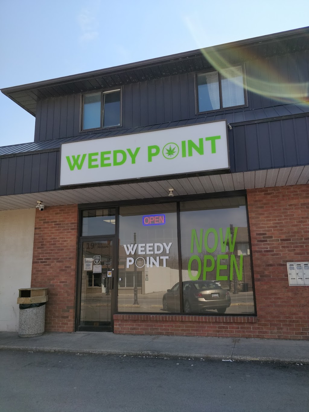 Weedy Point - Port Colborne Cannabis Dispensary | 230 Main St W, Port Colborne, ON L3K 4J5, Canada | Phone: (289) 836-9900