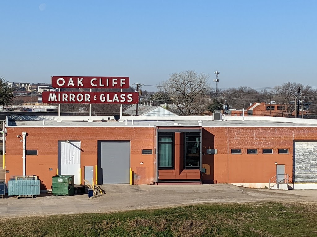 Oak Cliff Mirror & Glass Company Inc | 2202 N Beckley Ave, Dallas, TX 75208, USA | Phone: (214) 747-4875