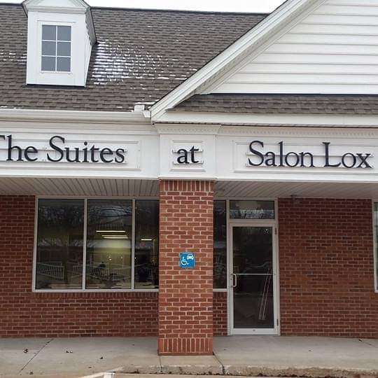 The Suites at Salon Lox | 1814 Pearl Rd, Brunswick, OH 44212, USA | Phone: (330) 220-8492