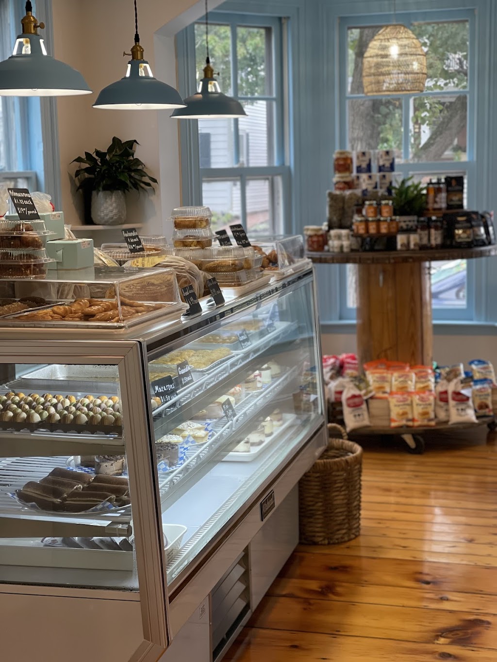 Market On Main Cranbury | 17 N Main St, Cranbury, NJ 08512, USA | Phone: (609) 409-2000