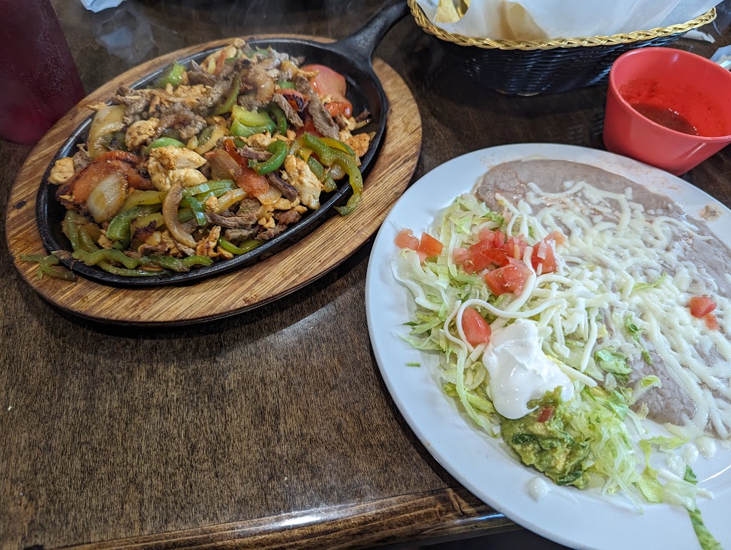 El Tapatio Taqueria | 3045 Carpenter Rd, Ypsilanti, MI 48197, USA | Phone: (734) 369-2606