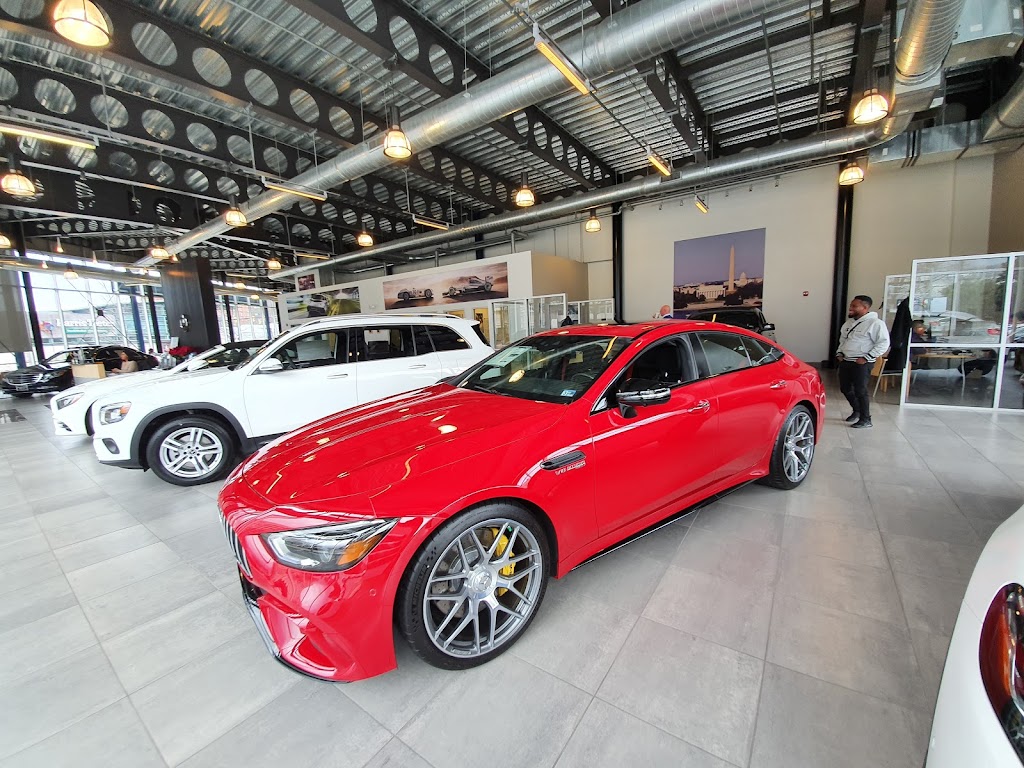 Mercedes-Benz of Arlington | 585 N Glebe Rd, Arlington, VA 22203, USA | Phone: (703) 525-2100