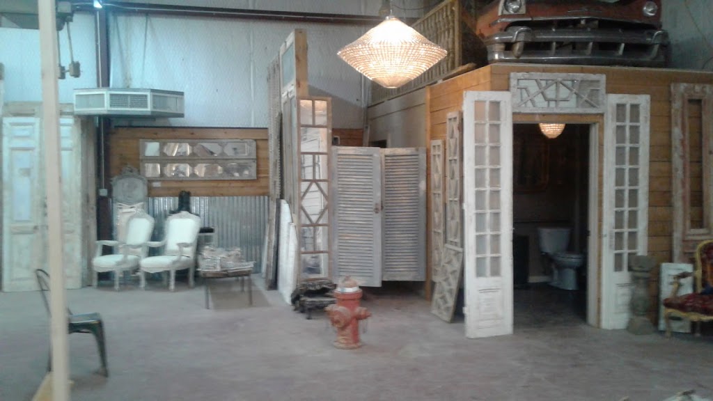 Antiques & Vintage Texas | 10470 W US Hwy 80, Forney, TX 75126, USA | Phone: (469) 441-7563