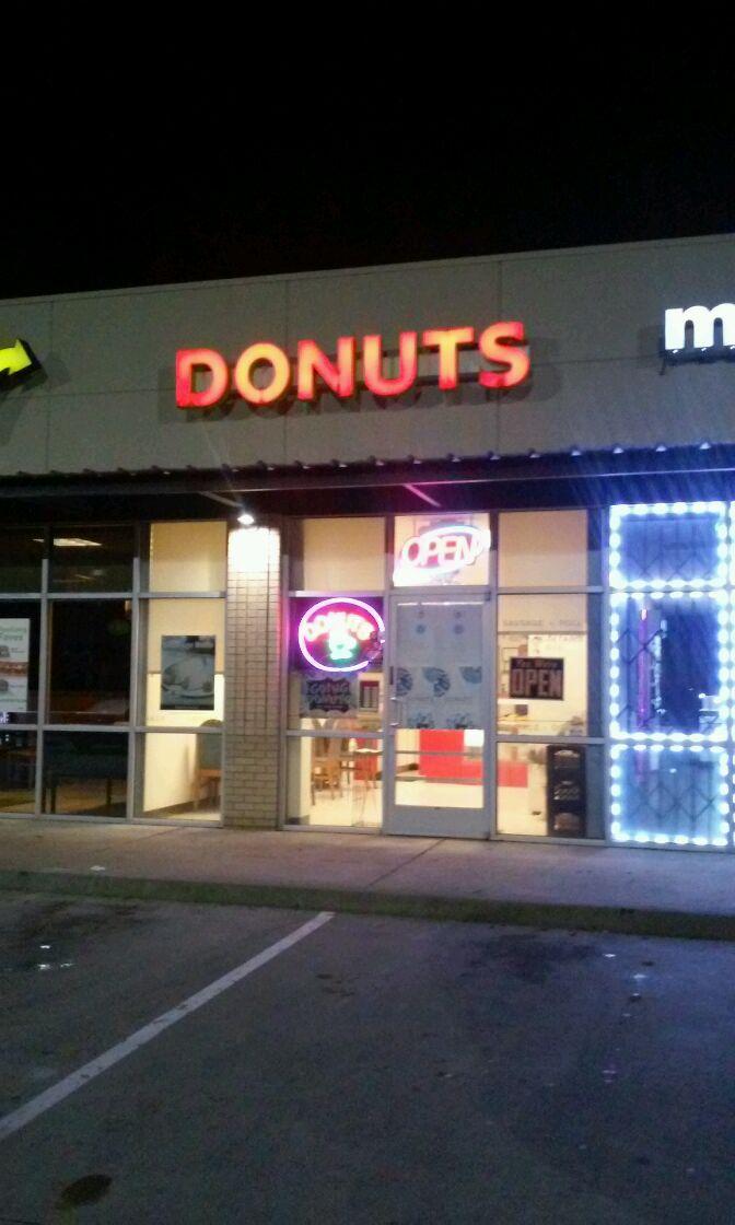 Grace Donuts | 1200 S Blue Mound Rd # 140, Fort Worth, TX 76131, USA | Phone: (817) 847-7830