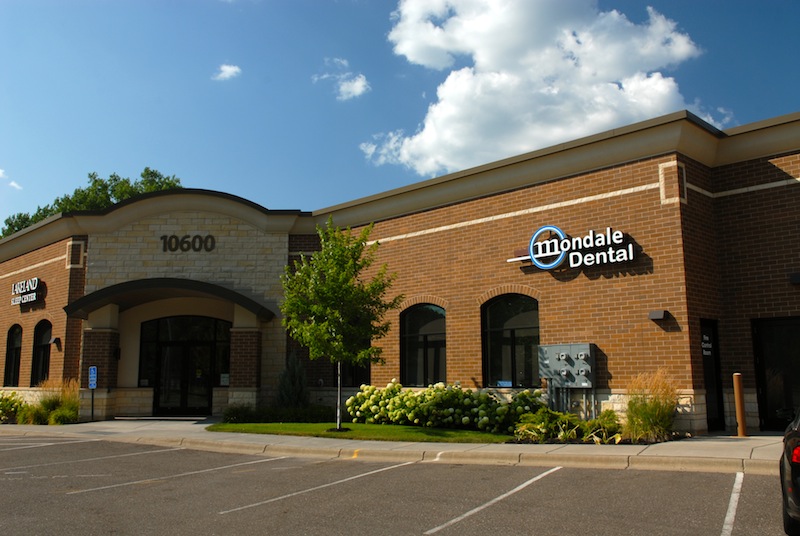 Mondale Dental | 10600 Old County Rd 15 #120, Plymouth, MN 55441, USA | Phone: (763) 512-8500